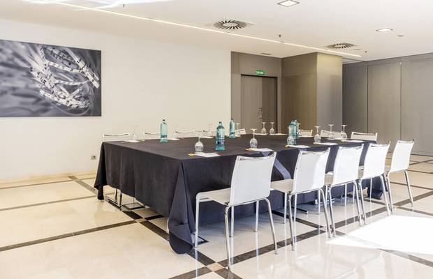 Salón Formación A Hotel ILUNION Aqua 4 Valencia